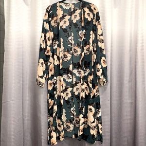 PinkBlush Maternity Kimono sz small